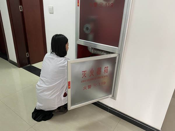 先进集体与个人系列报道--张晓丽