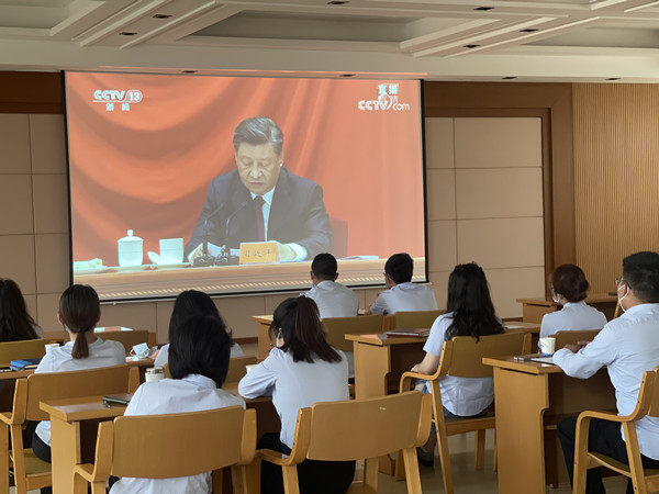 有责任有担当  青春才会闪光