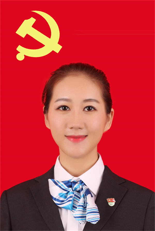 项梦怡.jpg